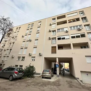 Apartament Donatus - Modern Near The Bridge/centre, Zadar